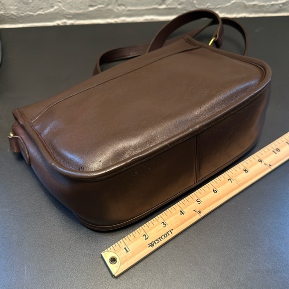 COACH Vintage City Bag 9790 Crossbody Mahogany Brown handcrafted in México - Picture 9 of 15